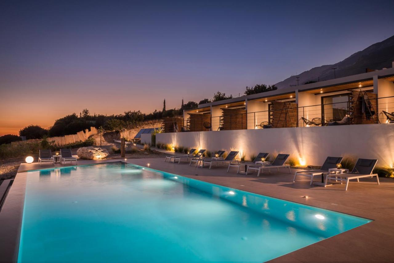 Kefalonian Escape Suites Valeriános Exteriör bild